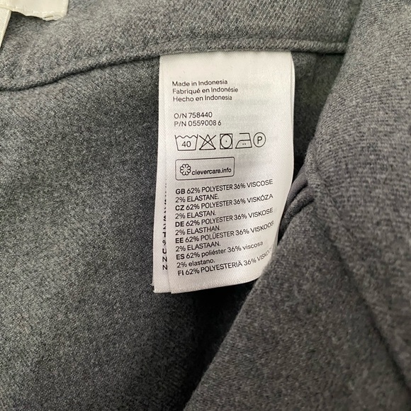 H&M high waist grey crop pants, size 12 - Picture 4 of 4